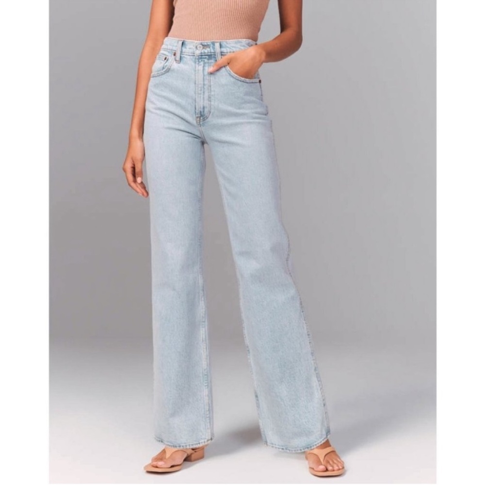 Abercrombie and Fitch 90s Light Blue Jeans
